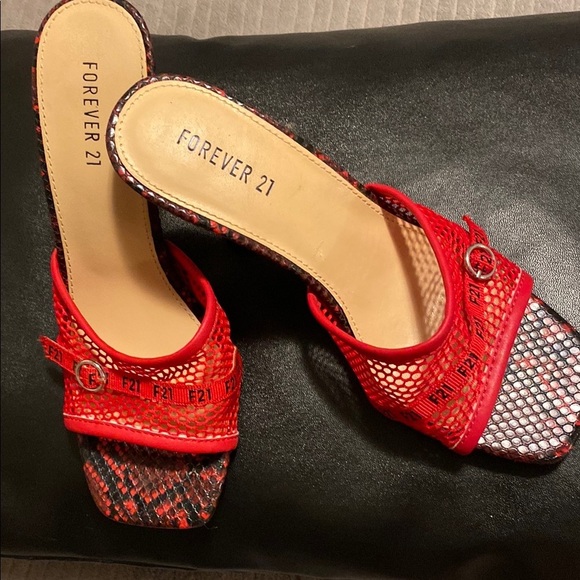 Forever 21 Red Women's Slide Sandals - Picture 1 of 5